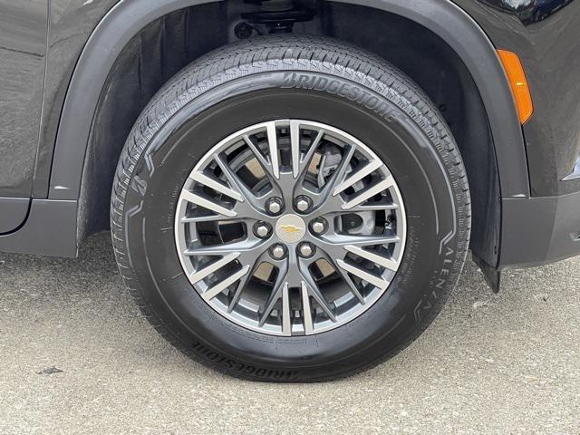 used 2025 Chevrolet Traverse car, priced at $37,900