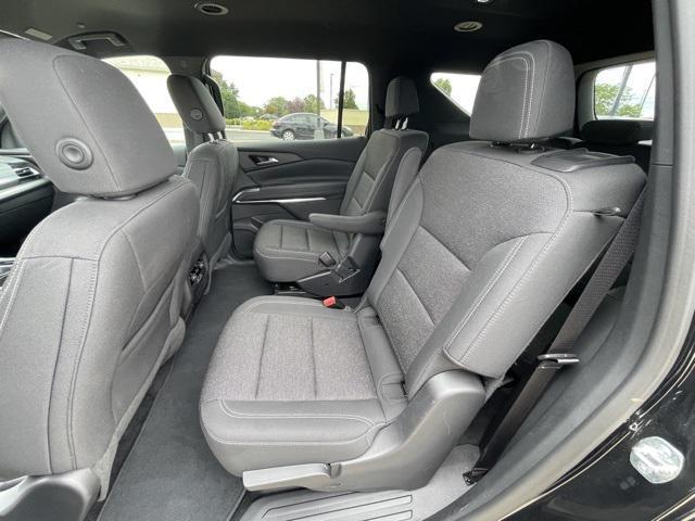 used 2025 Chevrolet Traverse car, priced at $37,900
