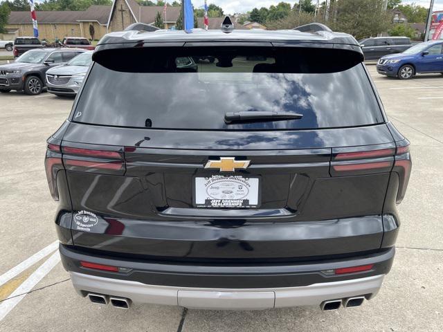 used 2025 Chevrolet Traverse car, priced at $37,900