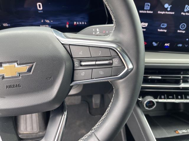 used 2025 Chevrolet Traverse car, priced at $37,900