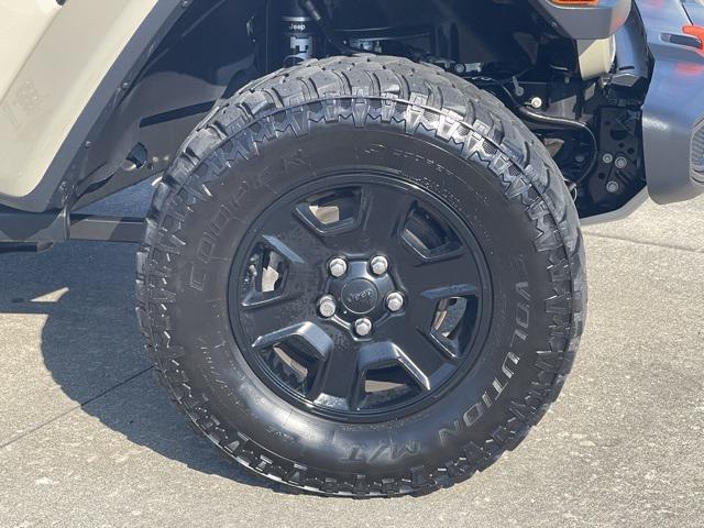 used 2020 Jeep Gladiator car, priced at $32,925
