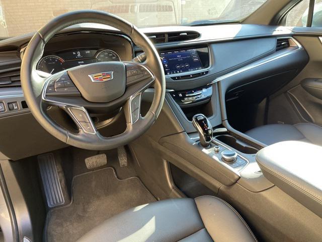 used 2021 Cadillac XT5 car, priced at $28,997