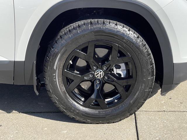 used 2024 Volkswagen Atlas car, priced at $37,969