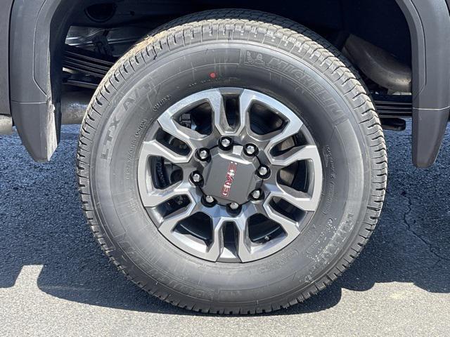 new 2025 GMC Sierra 2500 car, priced at $80,065