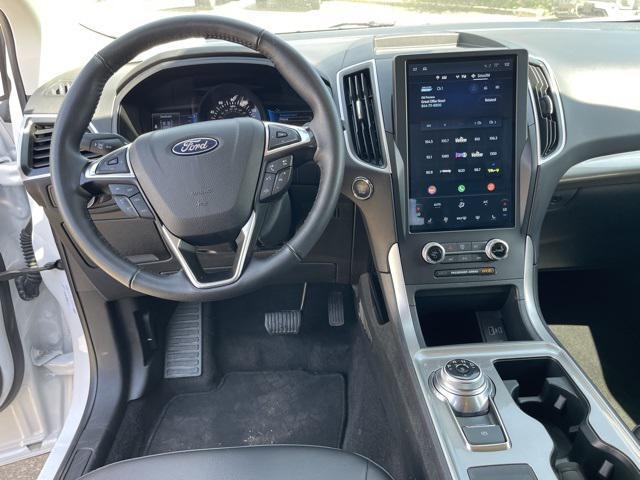 used 2024 Ford Edge car, priced at $26,883