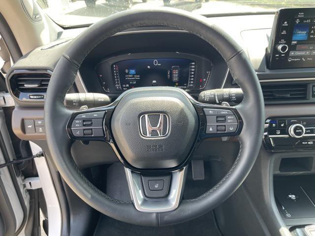 used 2025 Honda Pilot car, priced at $50,793