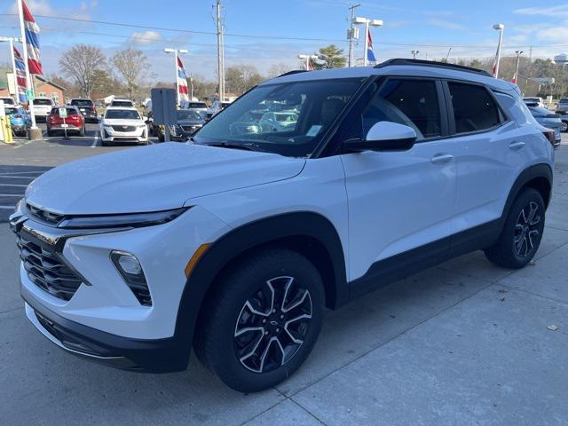 new 2025 Chevrolet TrailBlazer car, priced at $30,181