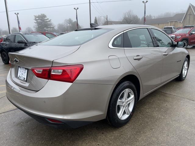 new 2024 Chevrolet Malibu car, priced at $25,815