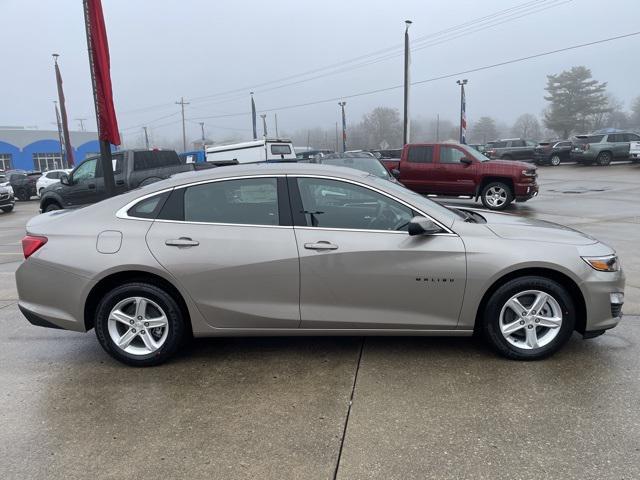 new 2024 Chevrolet Malibu car, priced at $25,815