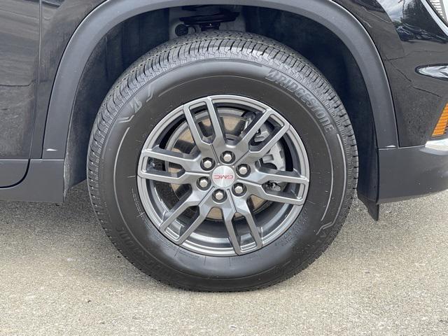 used 2025 GMC Acadia car, priced at $37,897