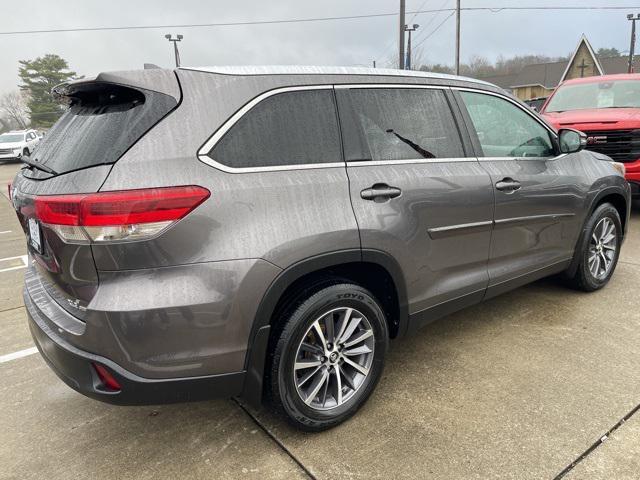 used 2019 Toyota Highlander car, priced at $28,495