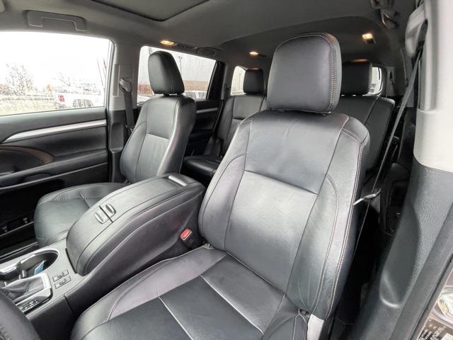 used 2019 Toyota Highlander car, priced at $28,495