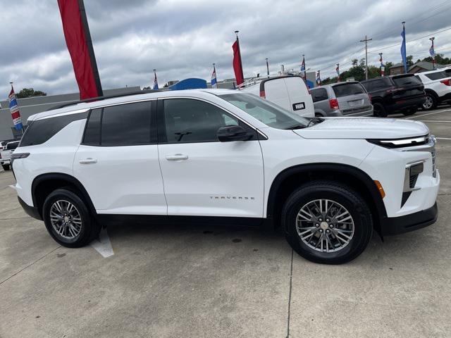 used 2025 Chevrolet Traverse car, priced at $35,488