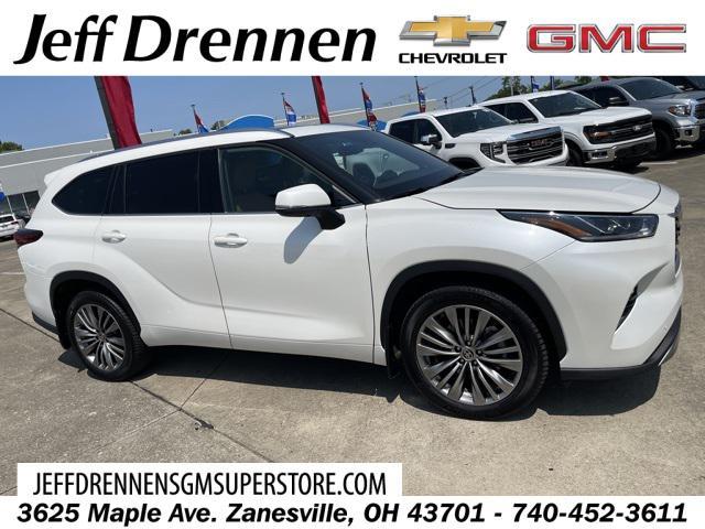 used 2021 Toyota Highlander car, priced at $38,997