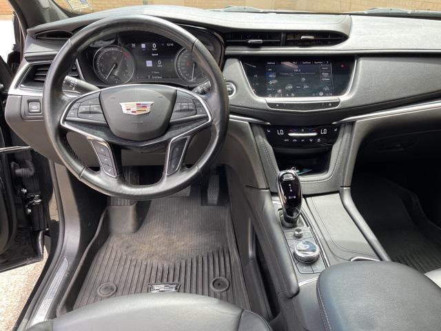 used 2023 Cadillac XT5 car, priced at $34,887