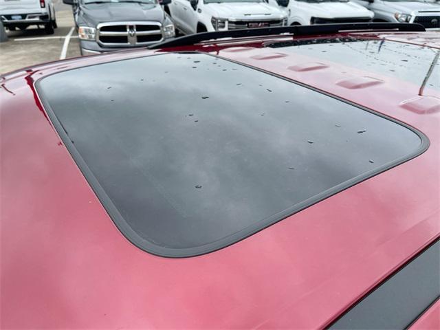 used 2021 Chevrolet Traverse car, priced at $27,994