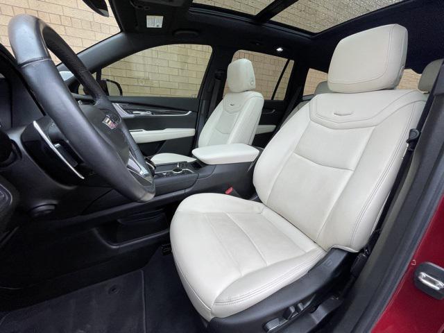 used 2023 Cadillac XT6 car, priced at $42,396