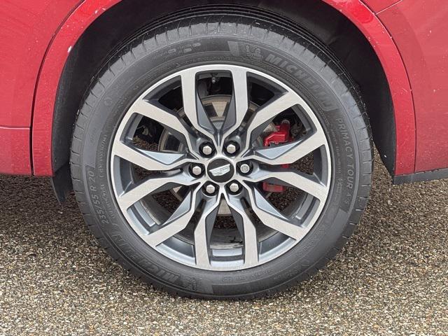 used 2023 Cadillac XT6 car, priced at $42,396