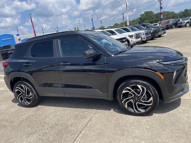 used 2025 Chevrolet TrailBlazer car, priced at $29,997