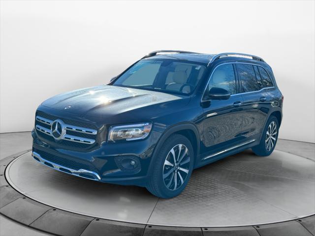 new 2023 Mercedes-Benz GLB 250 car, priced at $47,540