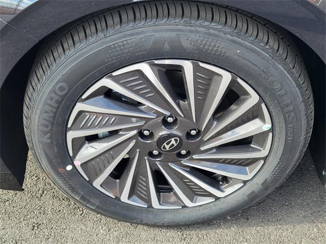 new 2025 Hyundai Sonata Hybrid car, priced at $38,960