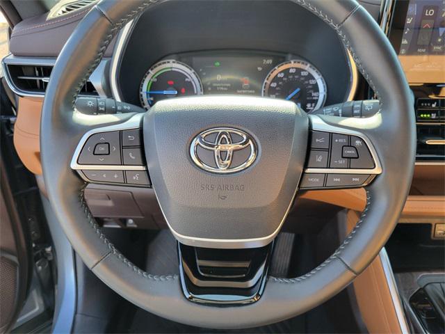 used 2022 Toyota Highlander Hybrid car, priced at $49,701