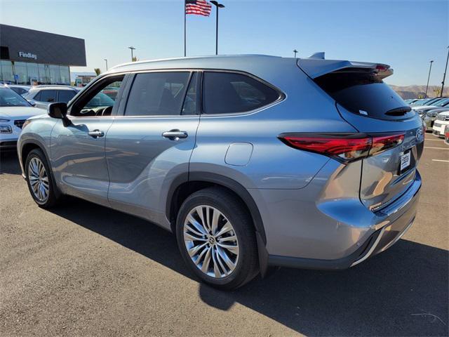 used 2022 Toyota Highlander Hybrid car, priced at $49,701