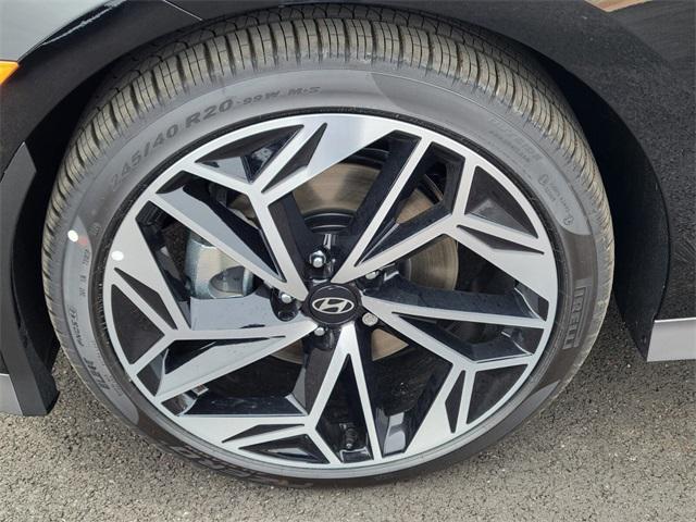 new 2025 Hyundai IONIQ 6 car, priced at $43,280