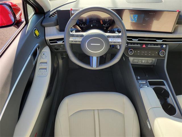 new 2025 Hyundai Sonata Hybrid car, priced at $33,065