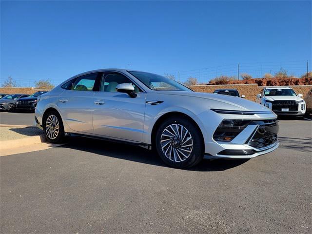 new 2025 Hyundai Sonata Hybrid car, priced at $32,575