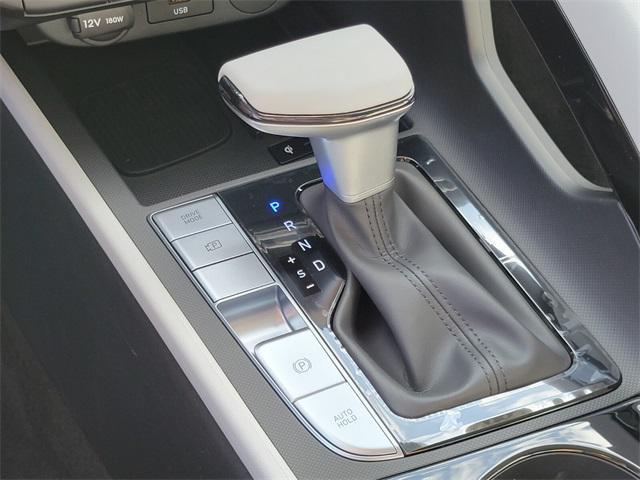 new 2025 Hyundai Elantra car, priced at $31,285