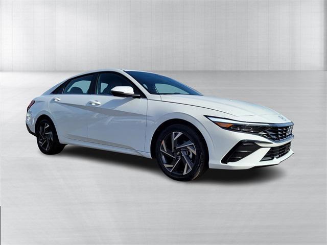 new 2025 Hyundai Elantra car, priced at $31,530