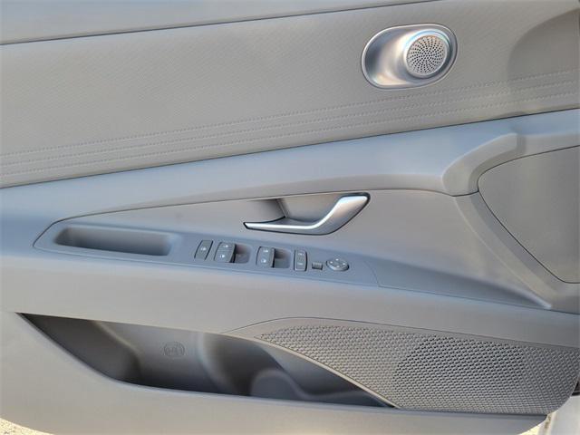 new 2025 Hyundai ELANTRA HEV car, priced at $27,185