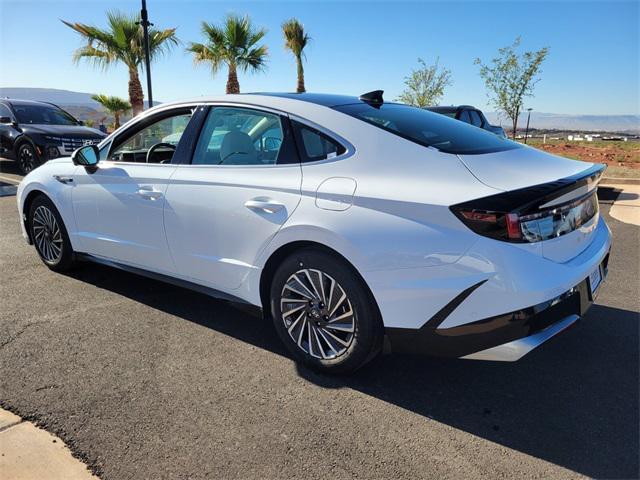 new 2025 Hyundai Sonata Hybrid car, priced at $39,555