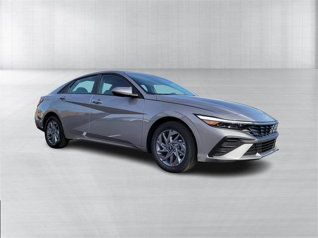 new 2025 Hyundai Elantra HEV car, priced at $26,760