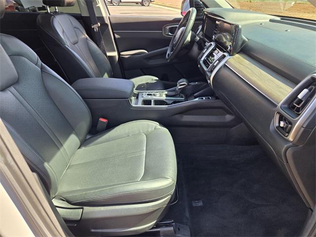 used 2022 Kia Sorento car, priced at $33,658