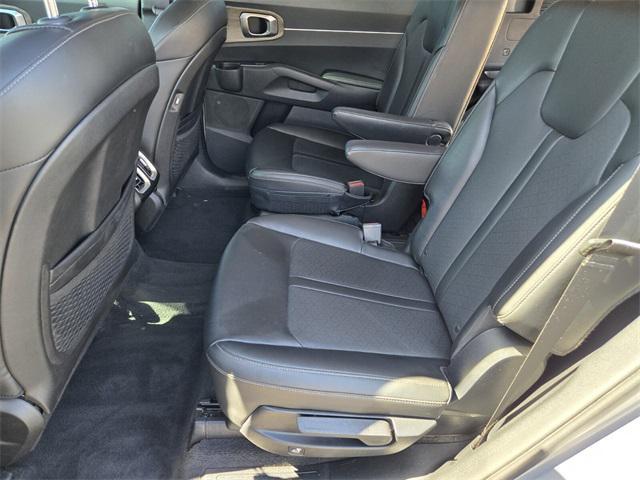 used 2022 Kia Sorento car, priced at $33,658