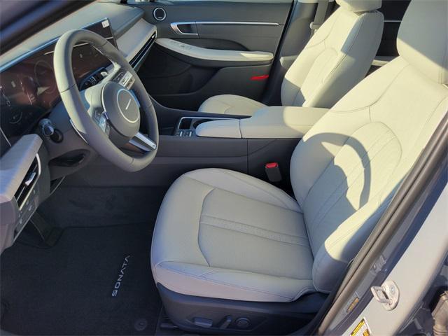 new 2025 Hyundai Sonata Hybrid car, priced at $39,030