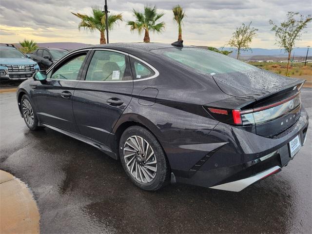 new 2025 Hyundai Sonata Hybrid car, priced at $39,025