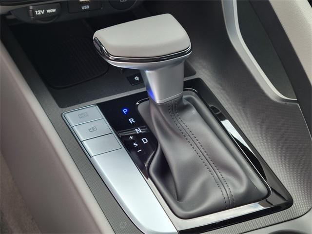 new 2025 Hyundai Elantra car, priced at $25,035