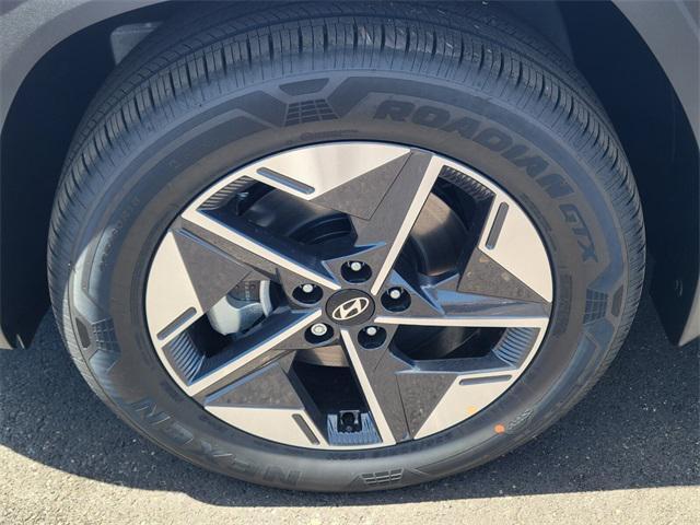 new 2025 Hyundai TUCSON Hybrid car, priced at $38,305