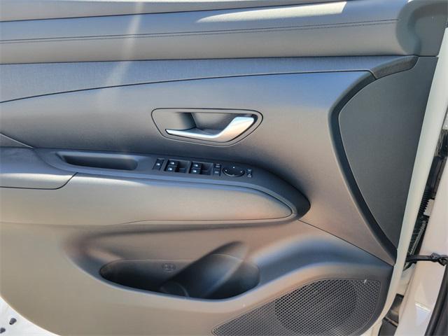 new 2025 Hyundai TUCSON Hybrid car, priced at $38,305