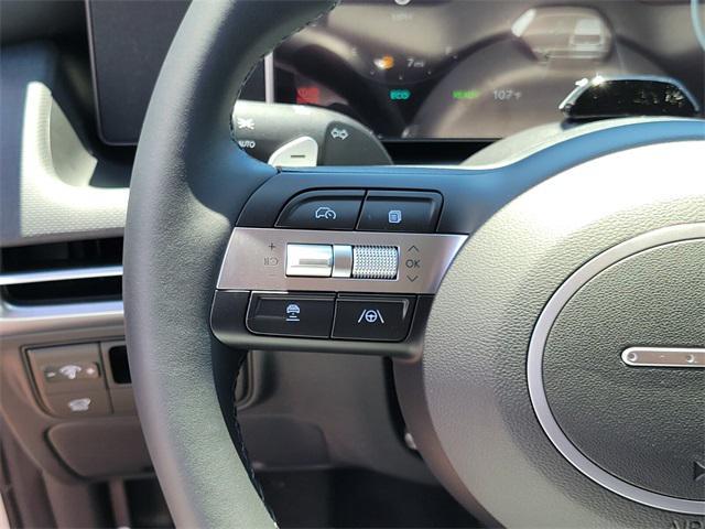 new 2025 Hyundai TUCSON Hybrid car, priced at $38,305