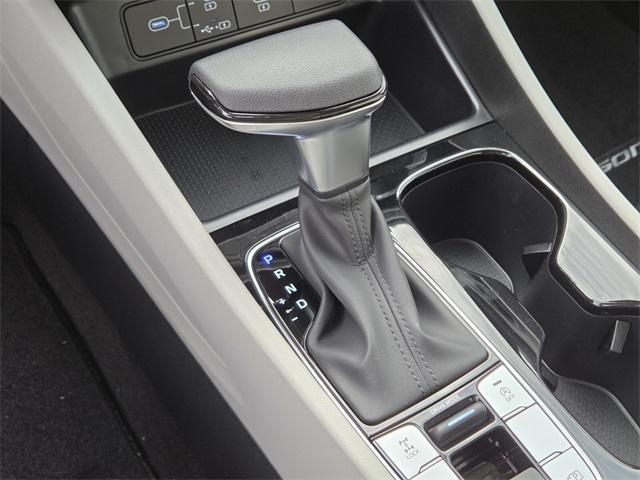 new 2026 Hyundai Tucson car, priced at $35,000