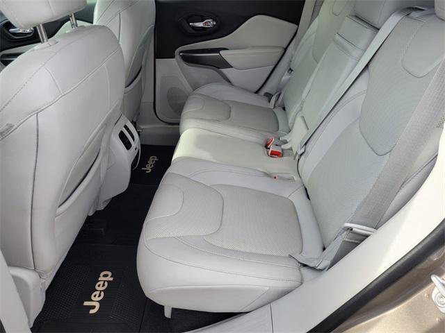 used 2019 Jeep Cherokee car, priced at $20,822