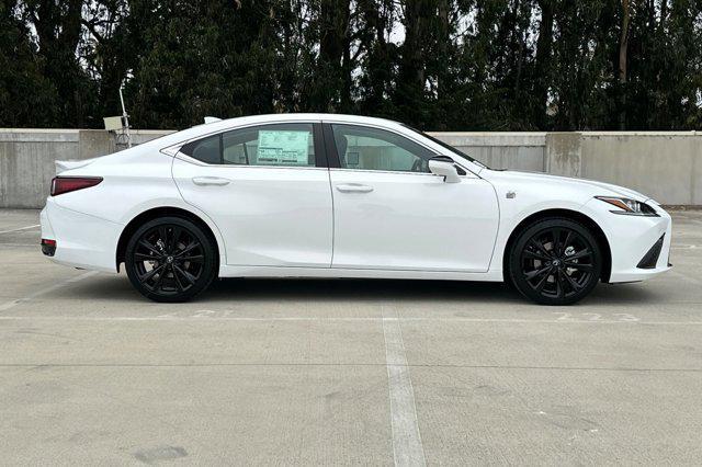 new 2025 Lexus ES 300h car, priced at $51,809