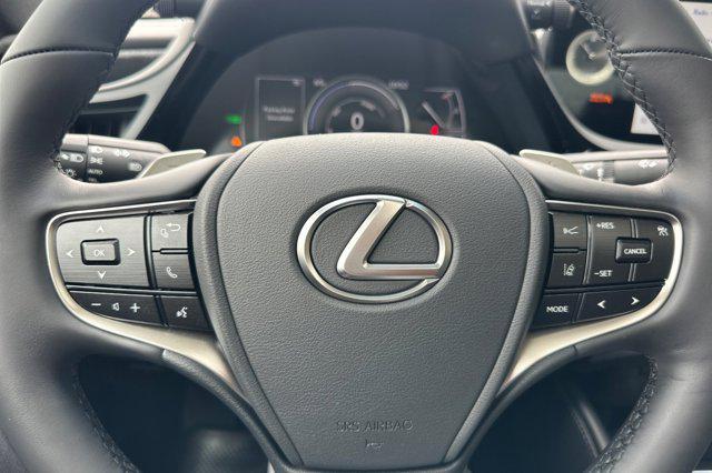 new 2025 Lexus ES 300h car, priced at $51,809