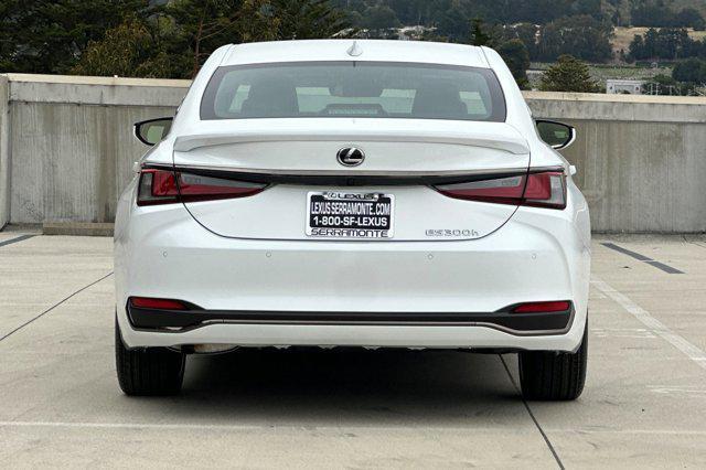 new 2025 Lexus ES 300h car, priced at $51,809