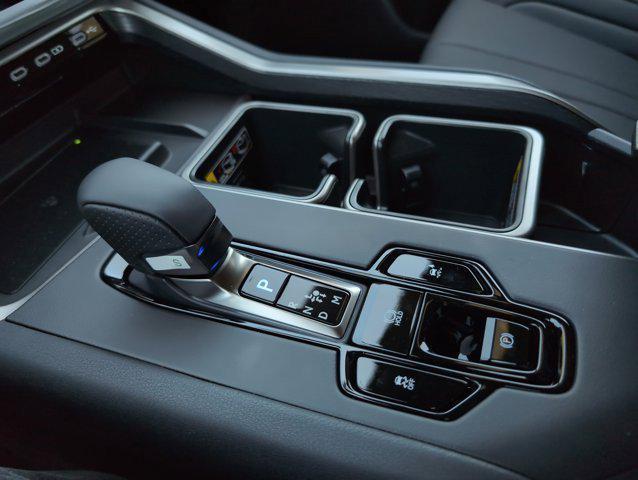 new 2025 Lexus TX 500h car, priced at $76,449