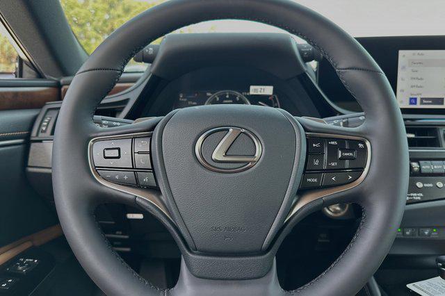 new 2024 Lexus ES 350 car, priced at $45,453